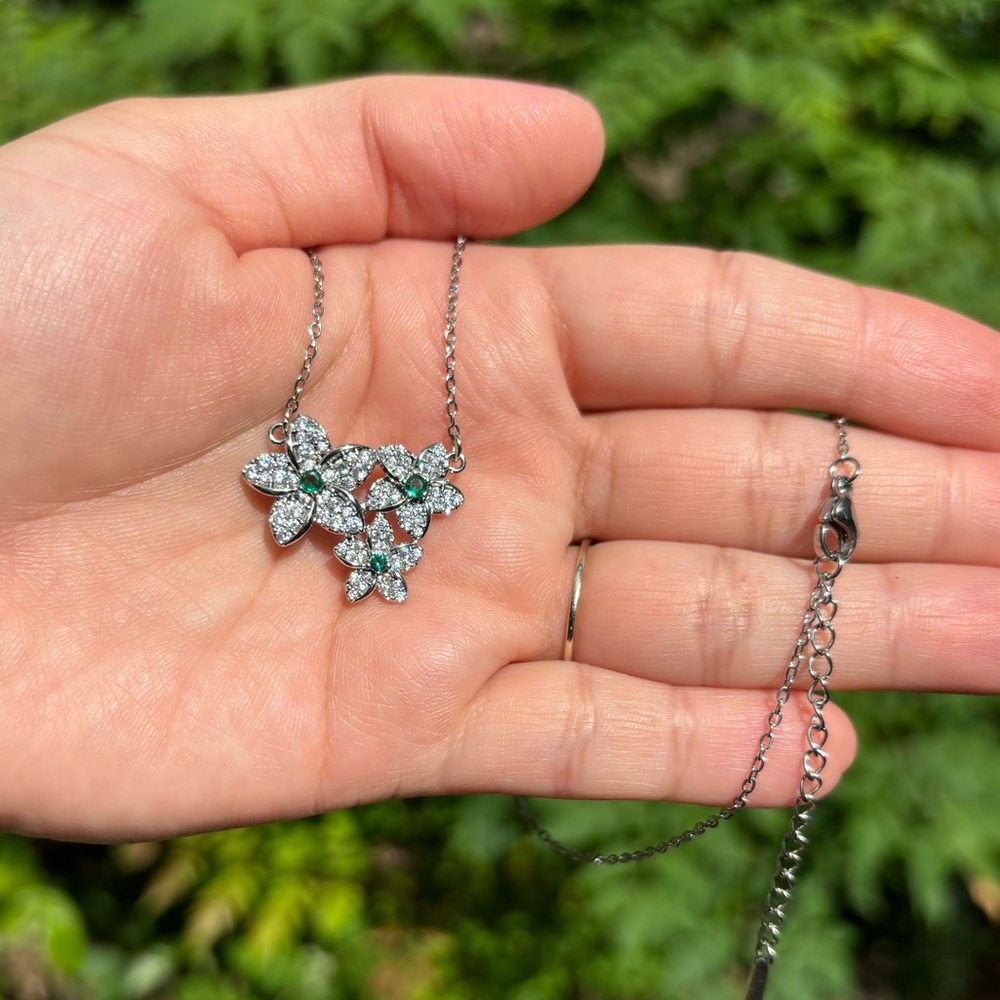 18K White Gold Plated Stainless Steel Diamond Flower Necklace